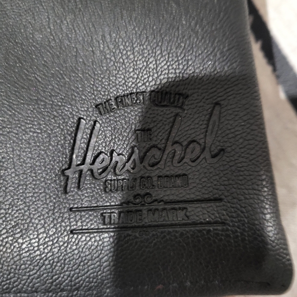 Herschel Supply Company Classic Black Toiletry Bag - Picture 5 of 5